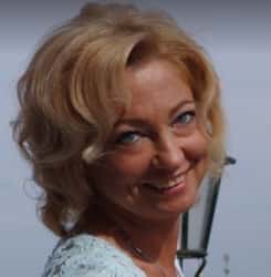  Лариса Александрова