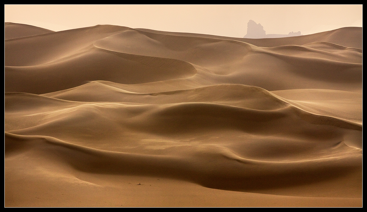 Горячий ветер африки 5 букв. Самум в пустыне. Рын-Пески Песчаная буря. Песчаная буря в пустыне сахара. Песчаная буря Дюна.